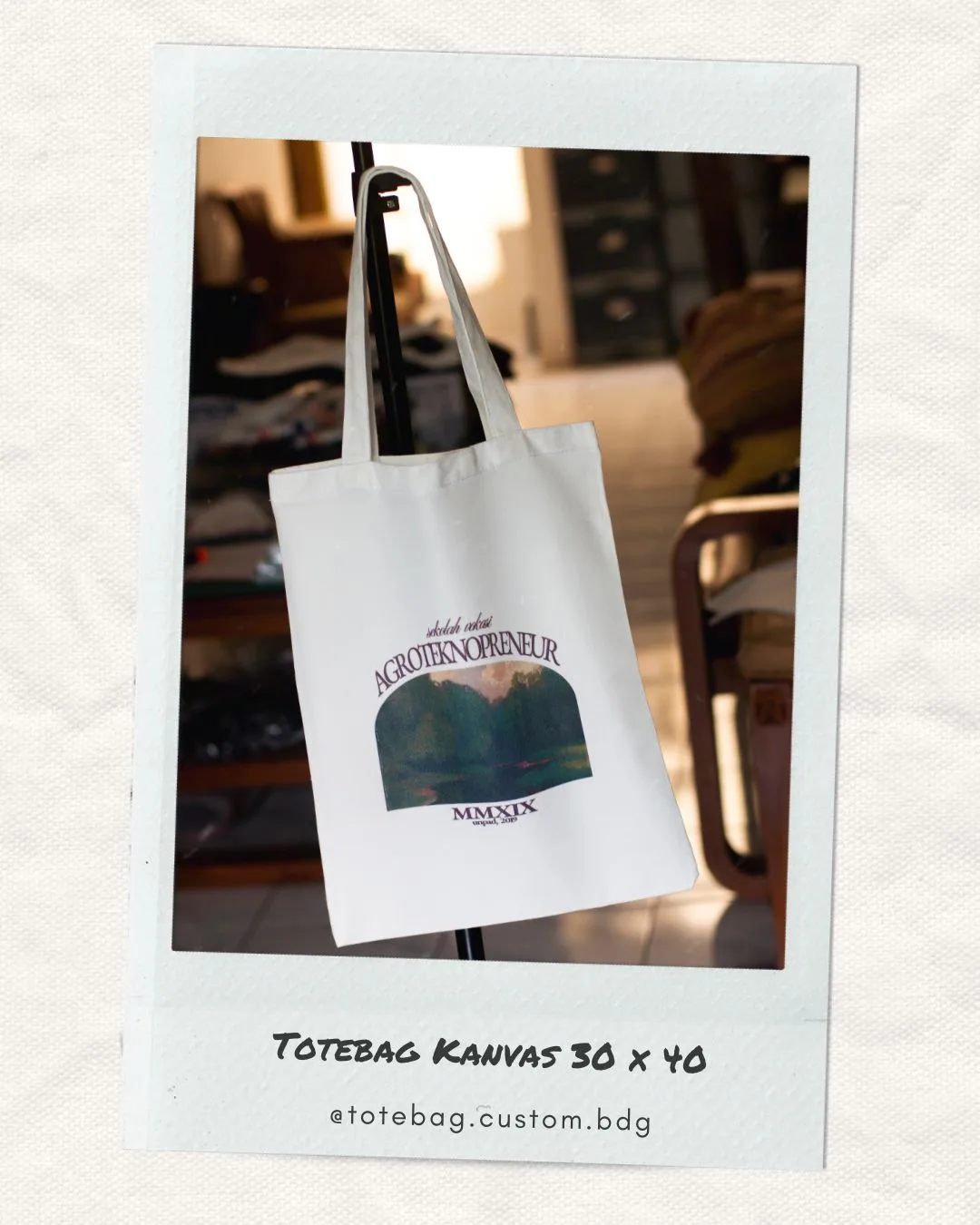 Totebag Kanvas 30×40 Custom Bandung – Produksi Totebag Berkualitas untuk Branding & Daily Use